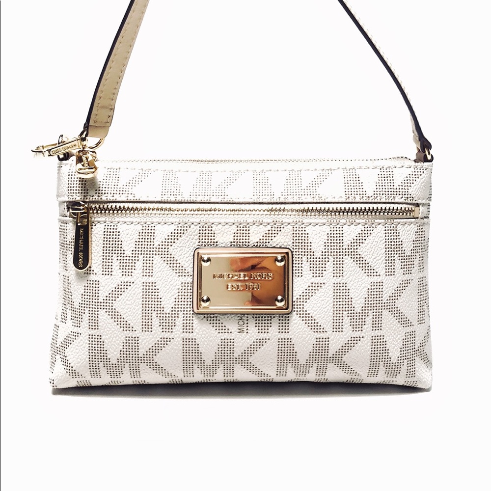 MICHAEL Michael Kors Wristlet